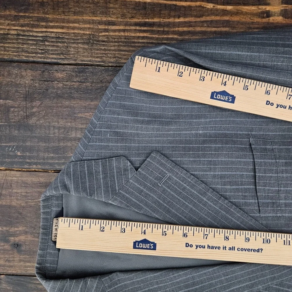 Banana Republic Men's Sport Coat Blazer Two Button Gray Striped Cotton Size 40S